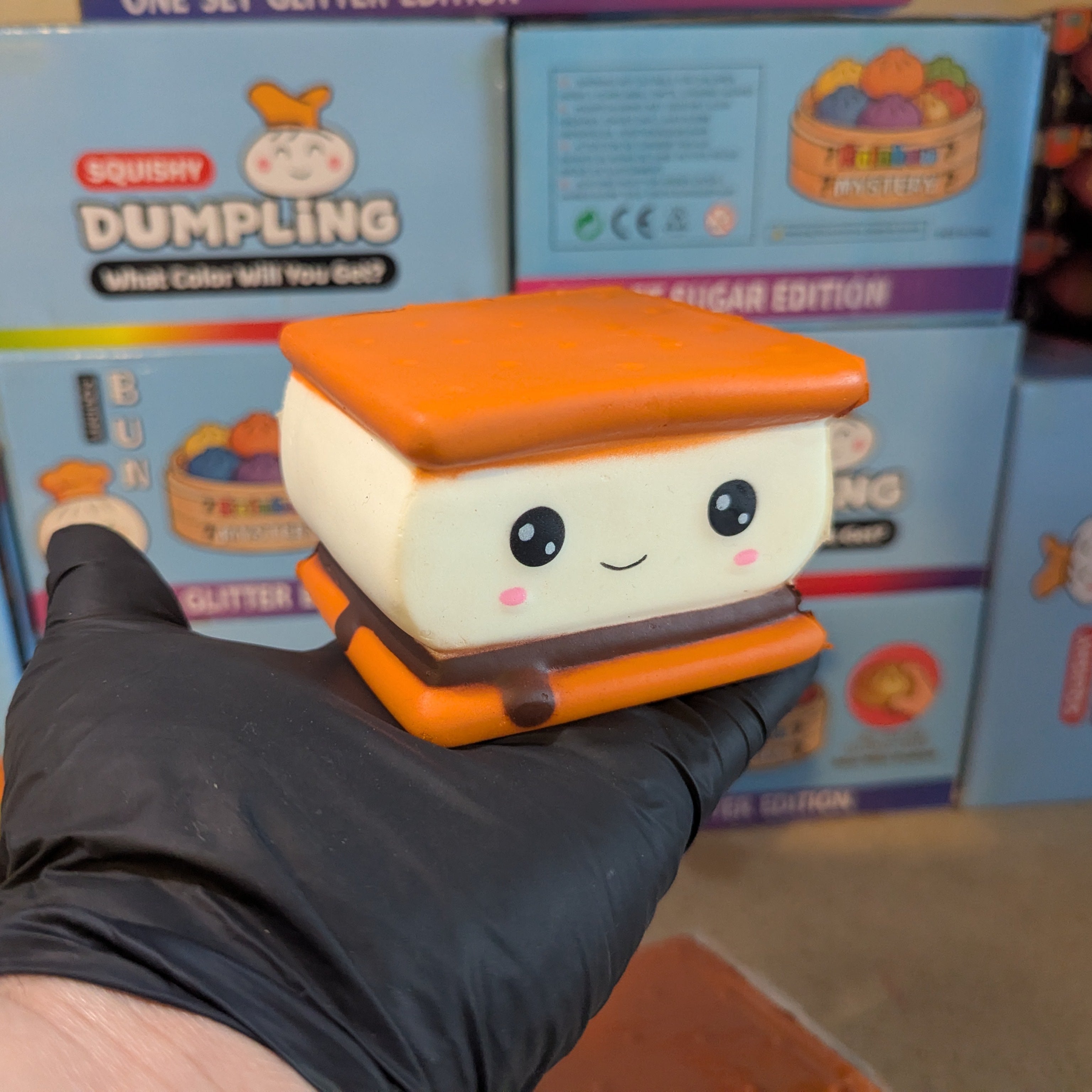 Smilin' S'more Squishy 🍫🔥