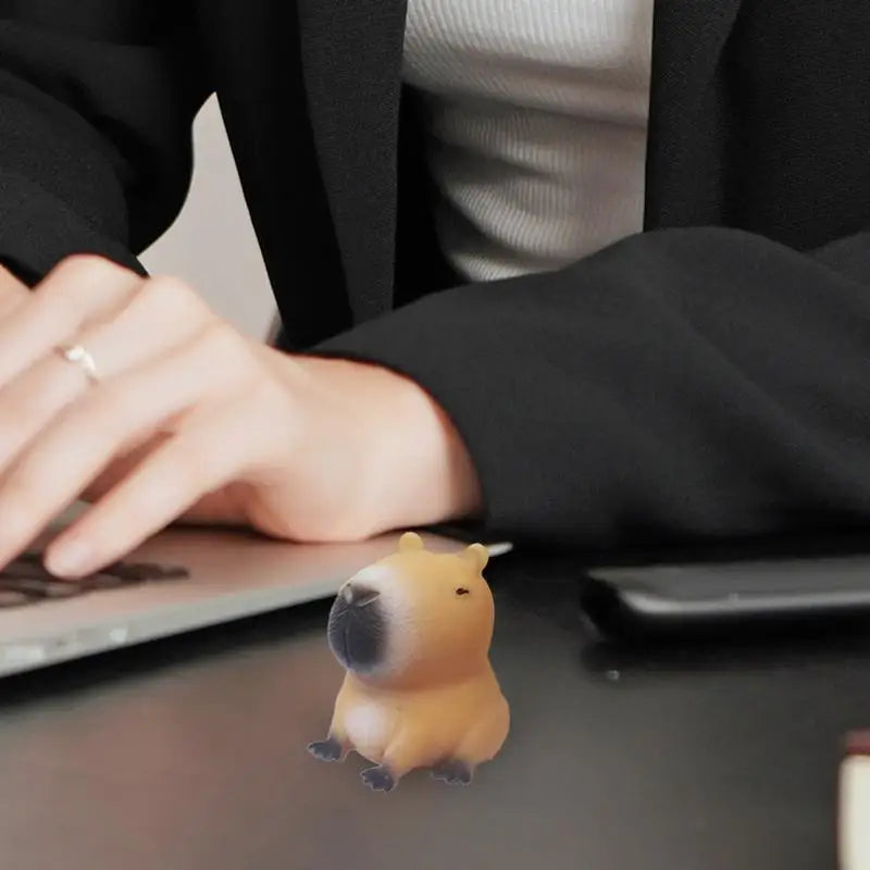 Capybara Squeeze Squishy 🦦💕